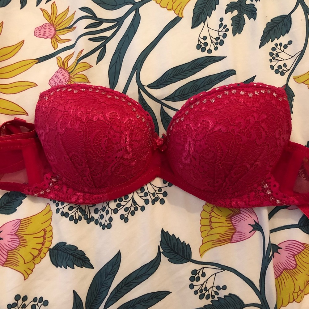 strapless bra